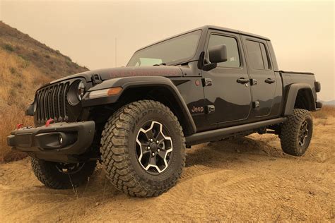 St charles jeep - Come to St. Charles CDJR to test drive the 2021 Jeep Wrangler for sale in St. Charles, IL, near Chicago, IL. You will find us located at 1611 E. Main Street in St. Charles, Illinois, 60174. We look forward to helping you experience this vehicle’s performance, comfort, technology, and safety amenities. 